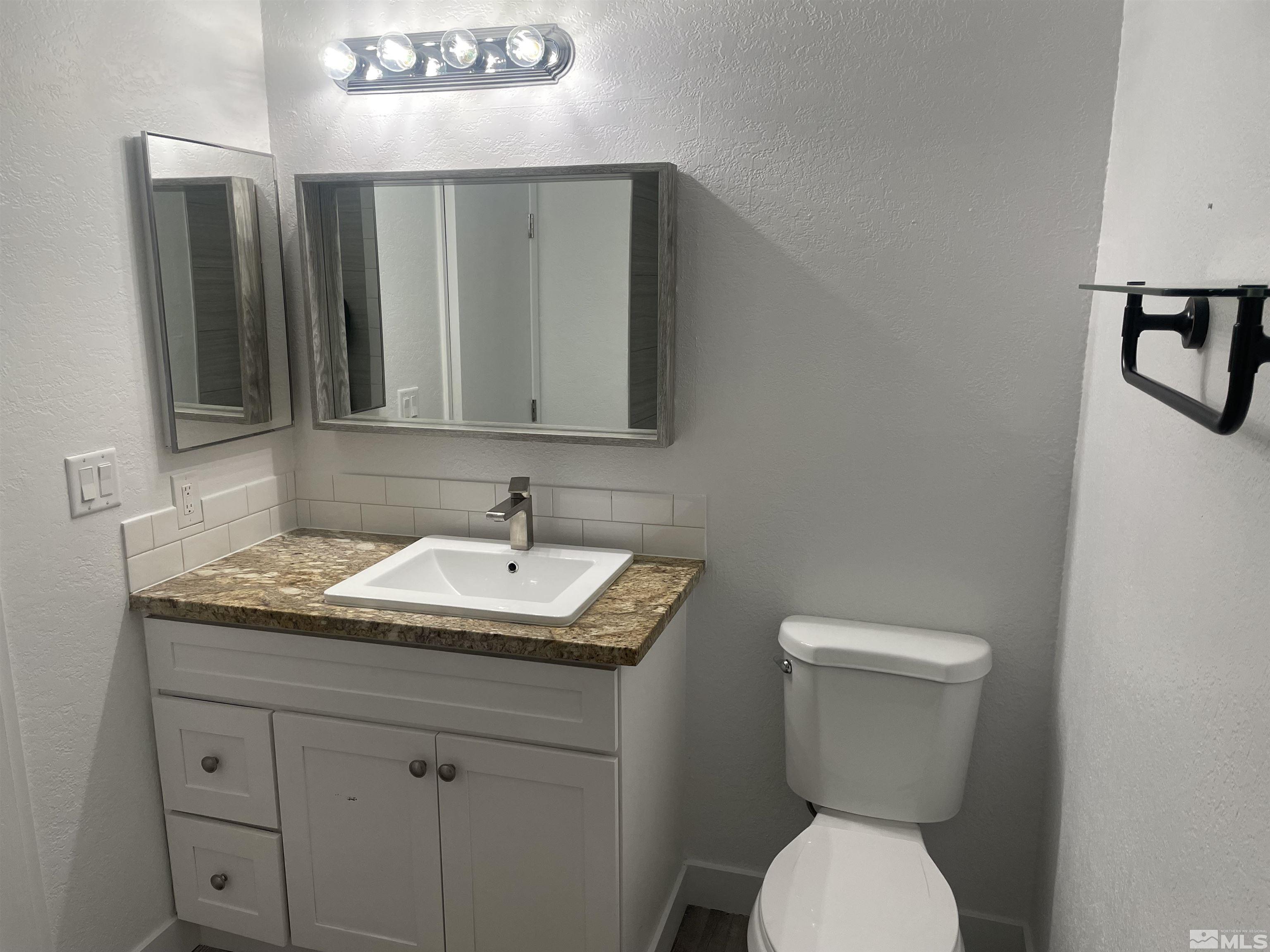2138 Roundhouse Road Sparks, NV 89431 - Photo 10 of 14 Photo 10