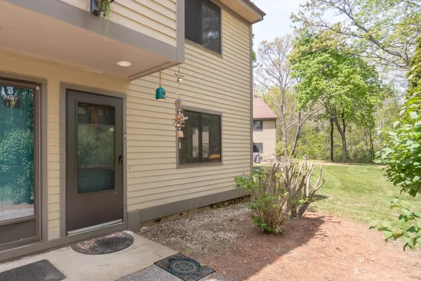 $2,000 | 7 Swiftwater Drive, Unit 8, Allenstown, NH 03275