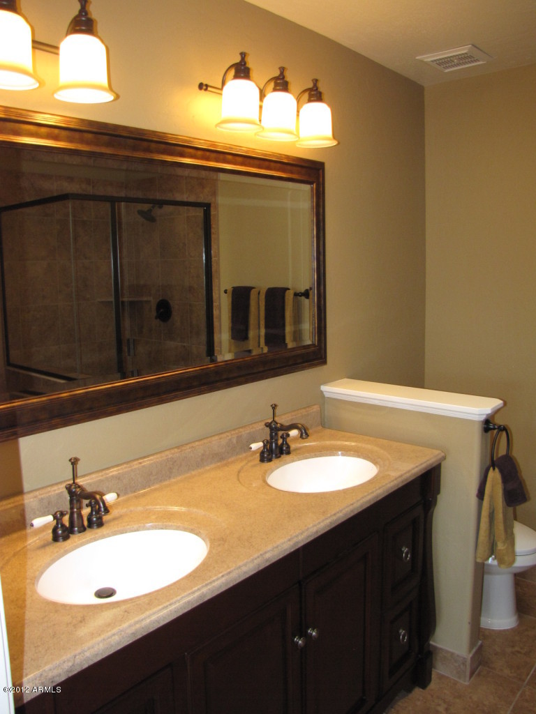1429 East Mineral Road Gilbert, AZ 85234 - Photo 24 of 43 Master Bath