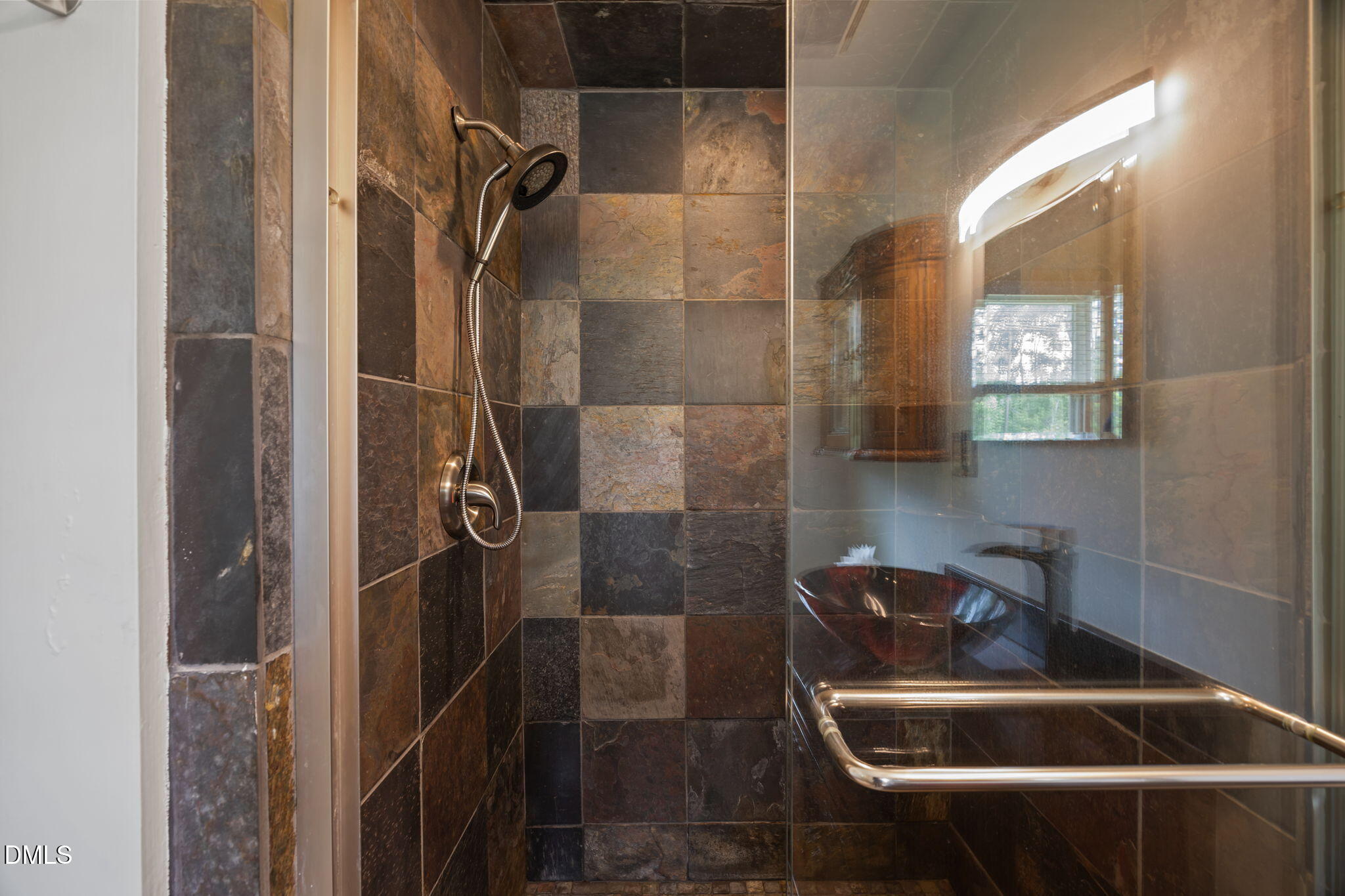 5904 Deblyn Avenue Raleigh, NC 27612 - Photo 19 of 32 31-web-or-mls-IMG_7455