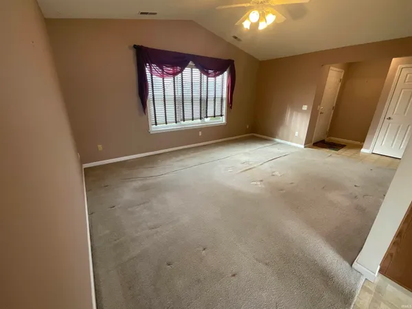 $205,000 | 712 Prairie Lane, Ossian, IN 46777
