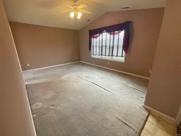 $205,000 | 712 Prairie Lane, Ossian, IN 46777