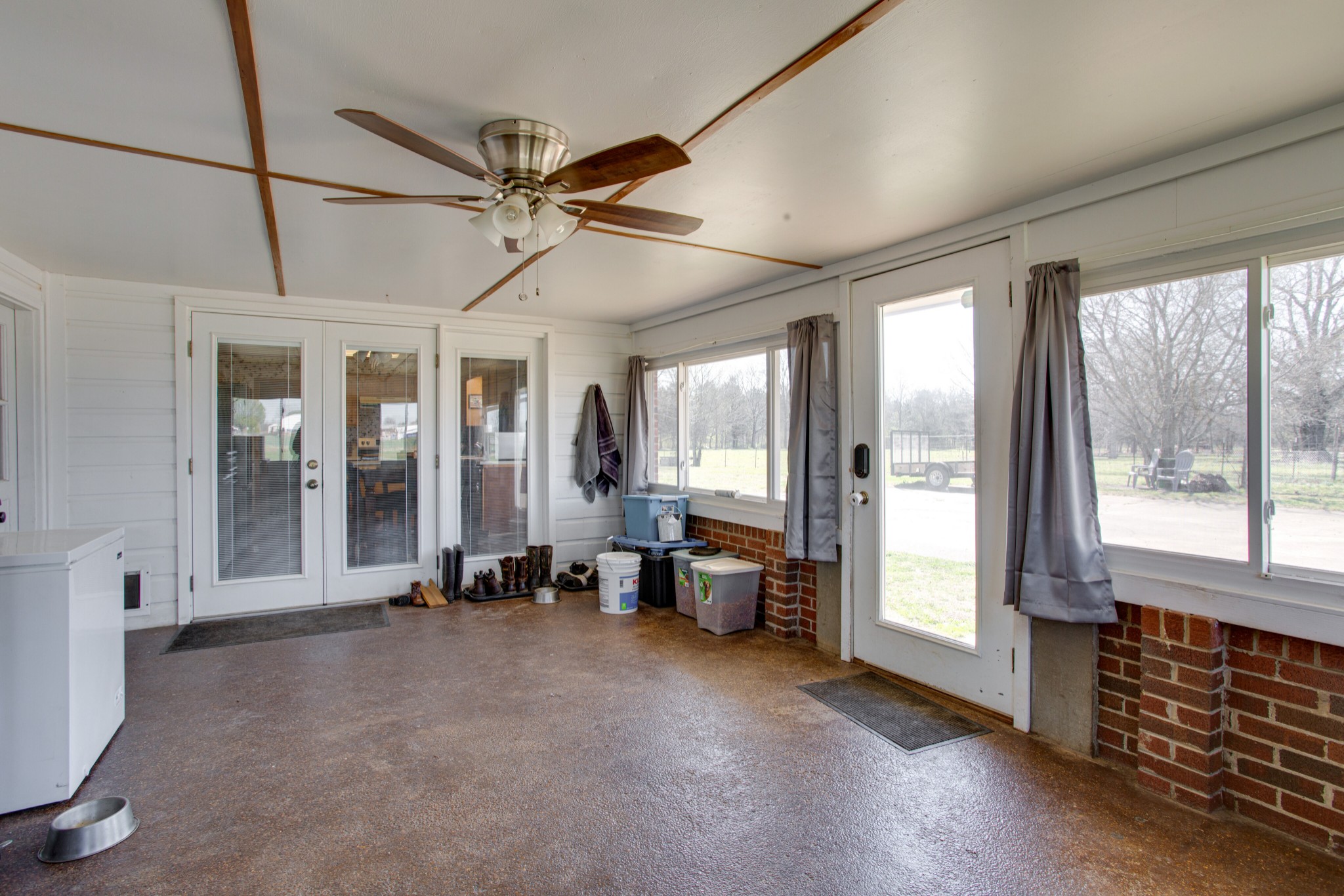 350 Flat Woods Road Lebanon, TN 37090 - Photo 27 of 33 a view of a livingroom with furniture and a large window