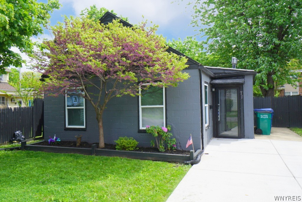 71 Sanders Road Buffalo, NY 14216 - Photo 1 of 1 Gallery Image 1