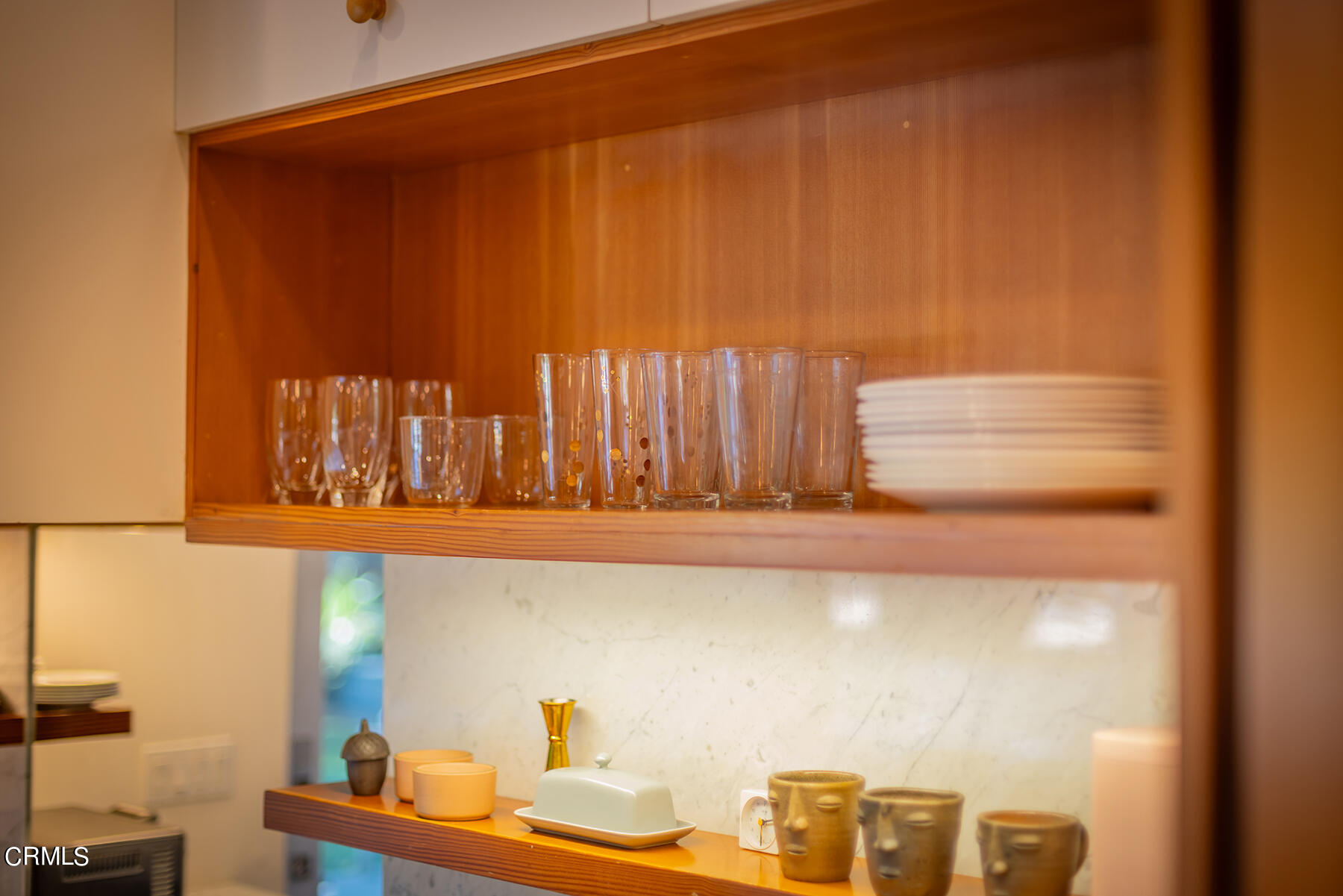 712 Cuyama Road Ojai, CA 93023 - Photo 16 of 50 a bathroom with a bathtub