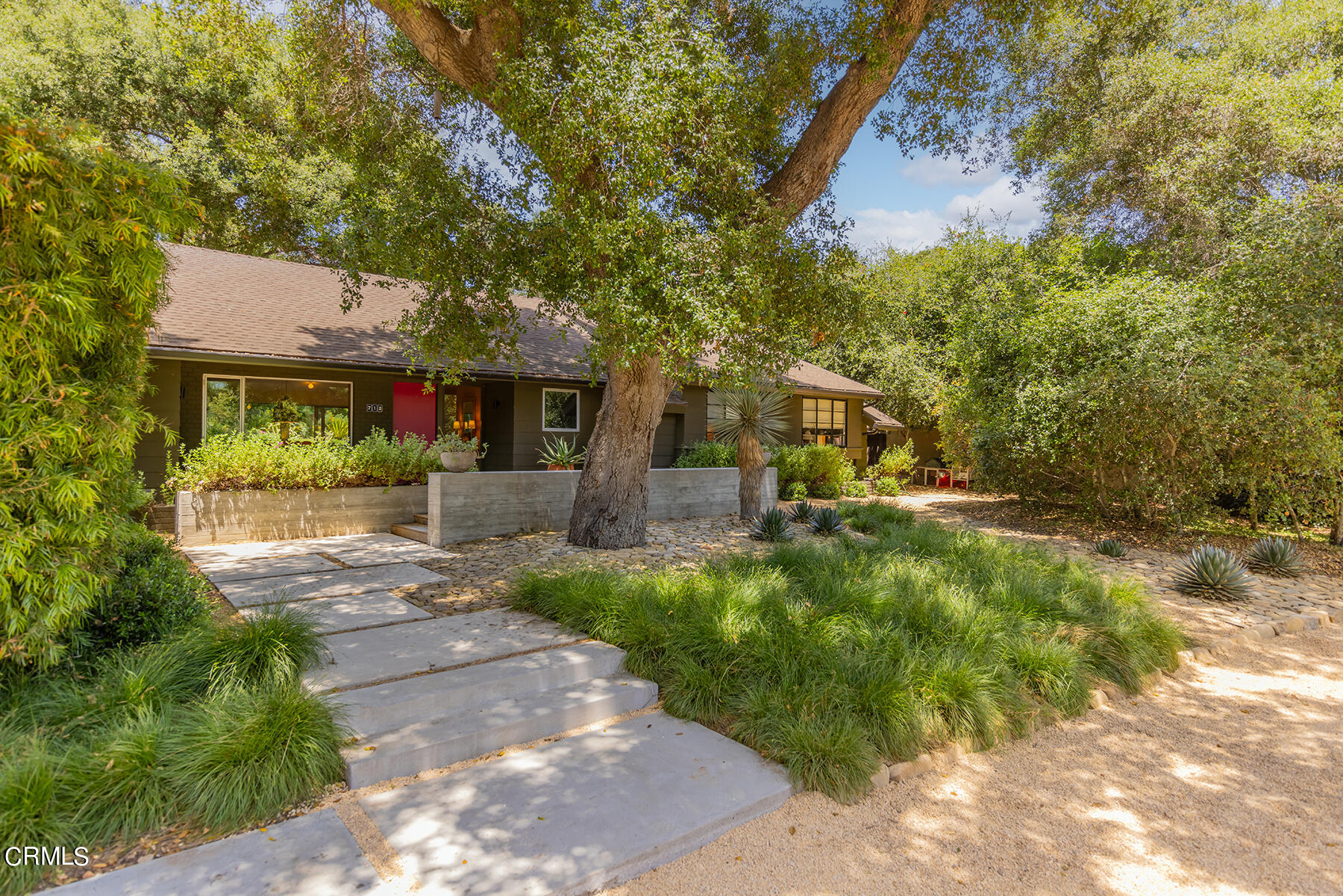 712 Cuyama Road Ojai, CA 93023 - Photo 9 of 50 a view of a back yard of the house