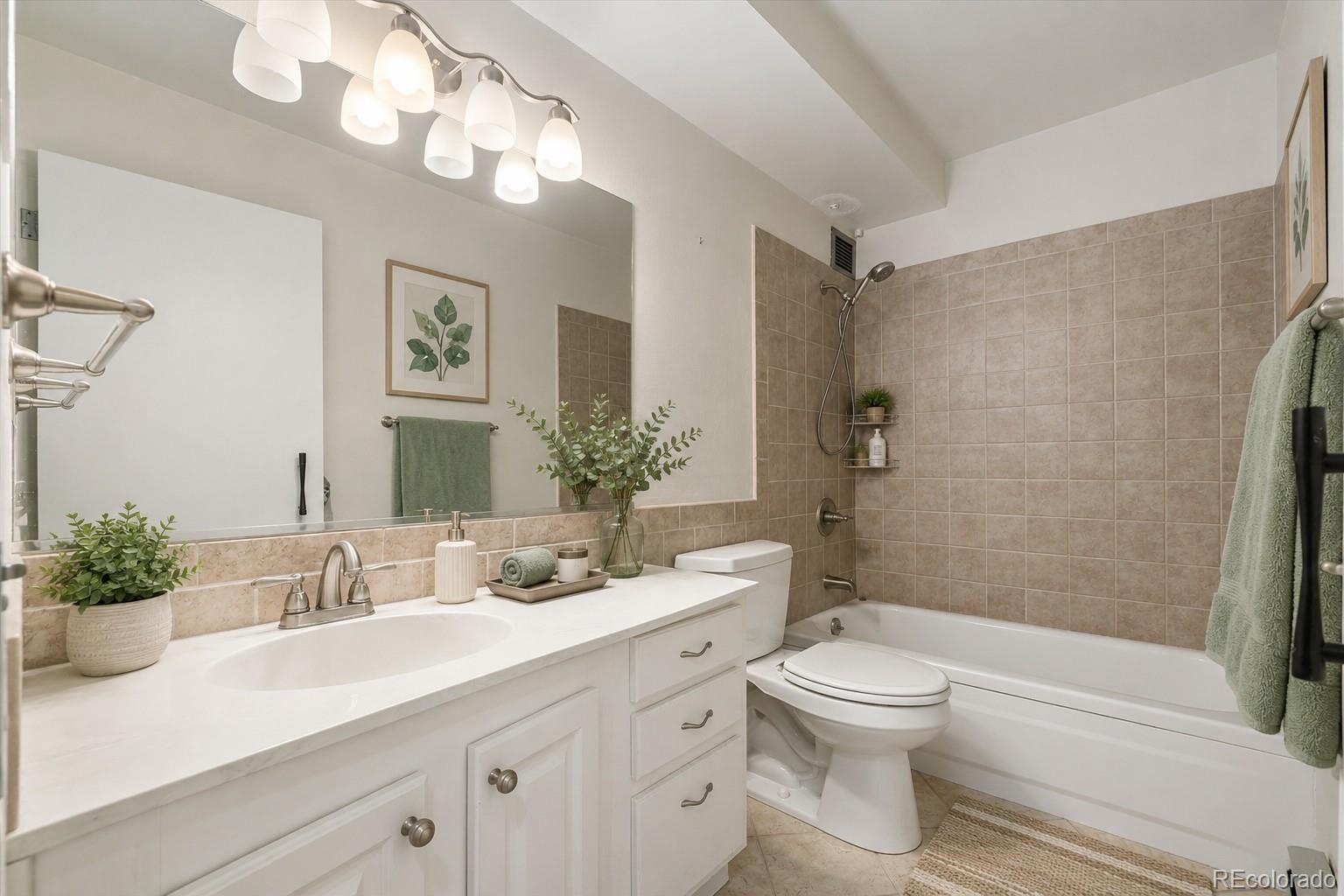 720 South Clinton Street, Unit B1 Denver, CO 80247 - Photo 4 of 26