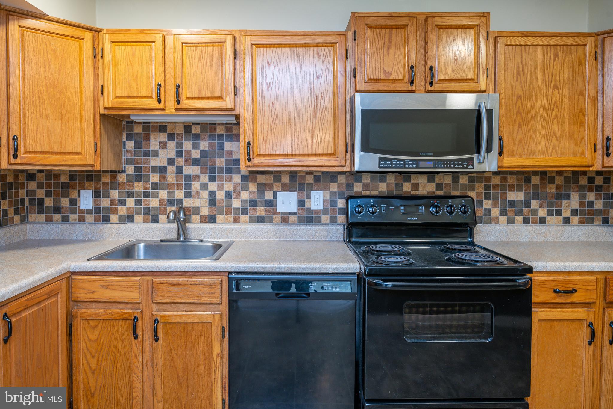 2914 State Hill Road, Unit D7 Reading, PA 19610 - Photo 4 of 29 Gallery Image 4