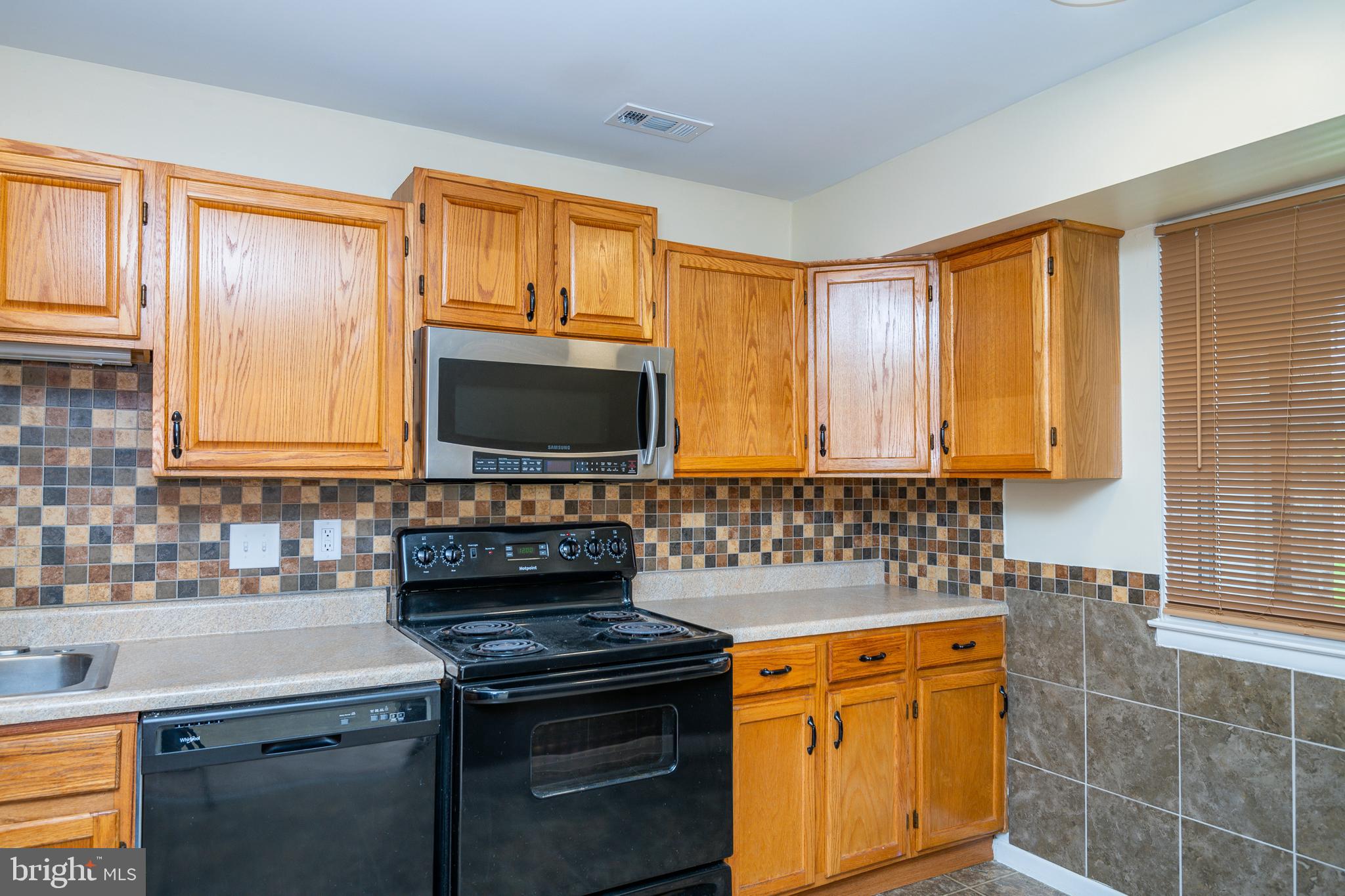2914 State Hill Road, Unit D7 Reading, PA 19610 - Photo 5 of 29 Gallery Image 5