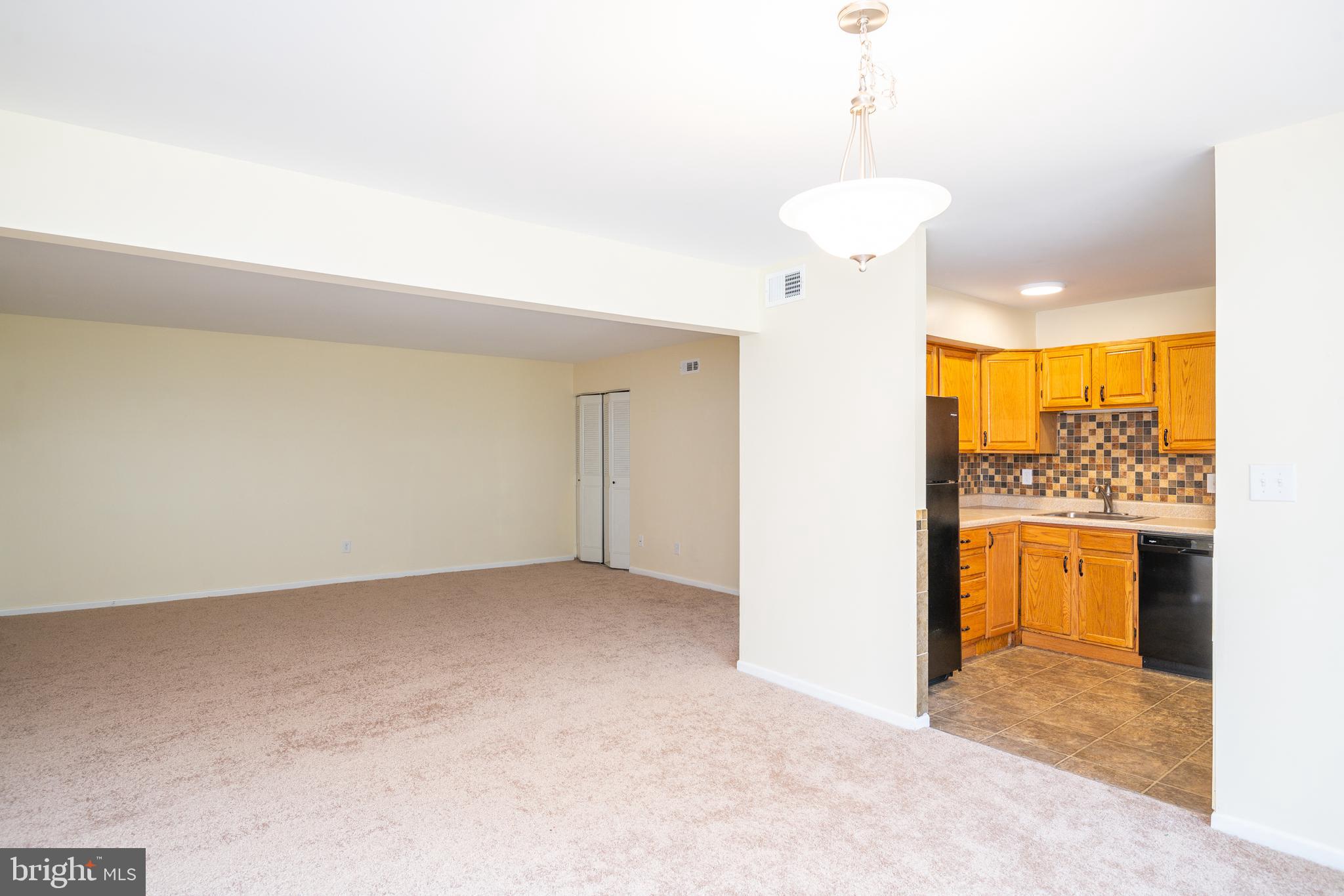 2914 State Hill Road, Unit D7 Reading, PA 19610 - Photo 10 of 29 Gallery Image 10