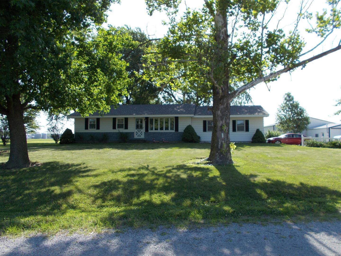 414 East Jacob Road Gorham, IL 62940 - Photo 1 of 29