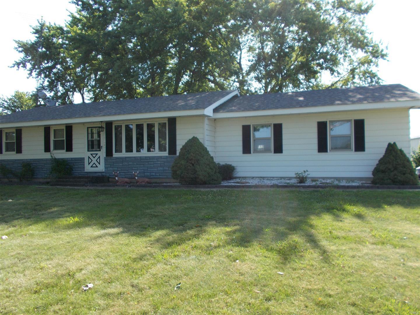 414 East Jacob Road Gorham, IL 62940 - Photo 2 of 29