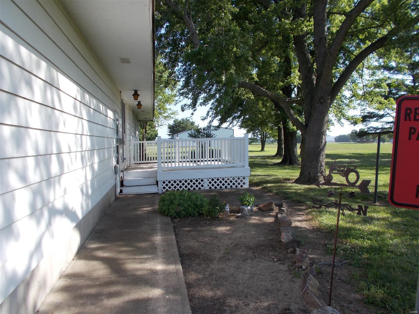 414 East Jacob Road Gorham, IL 62940 - Photo 20 of 29