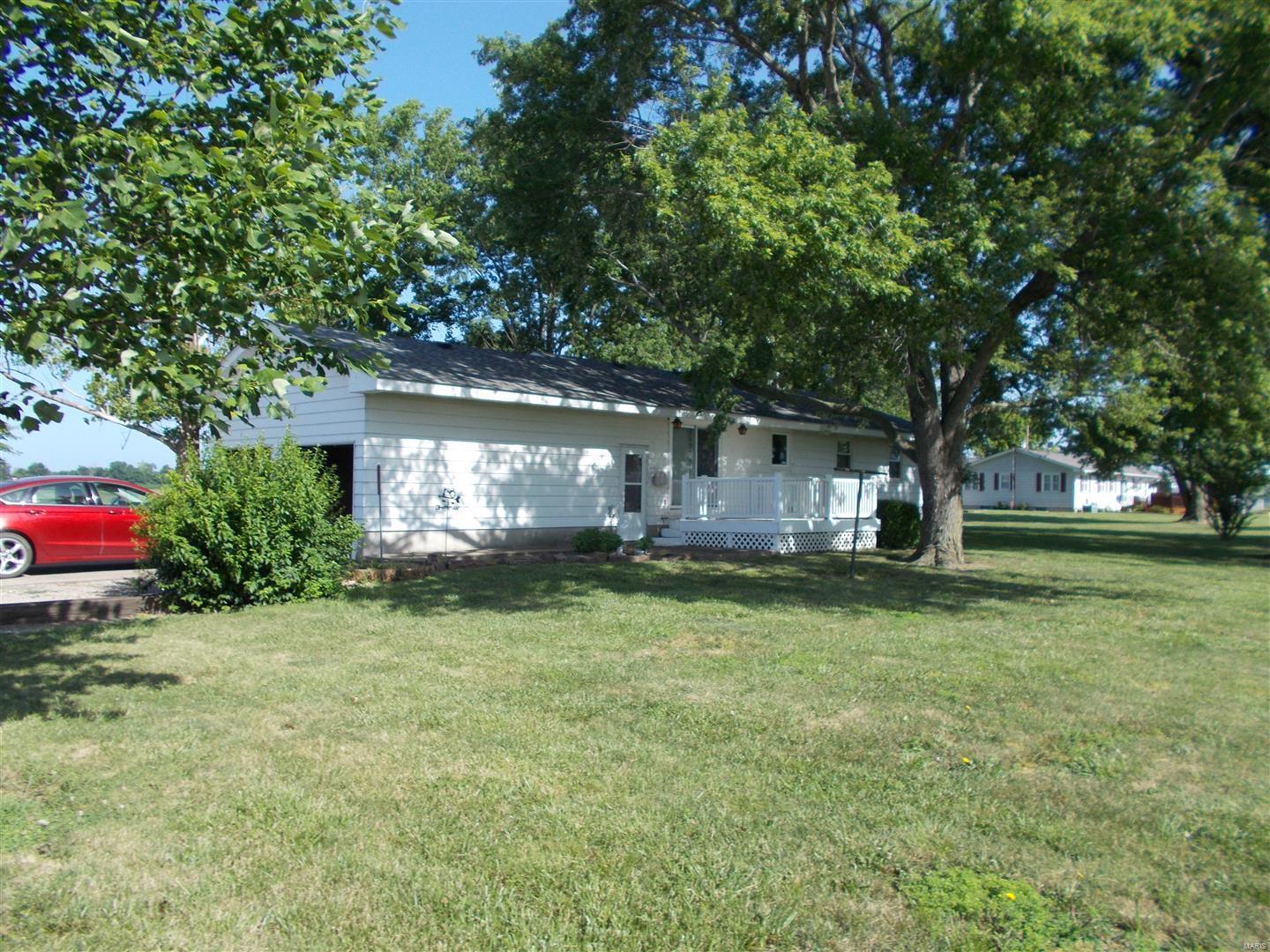 414 East Jacob Road Gorham, IL 62940 - Photo 5 of 29