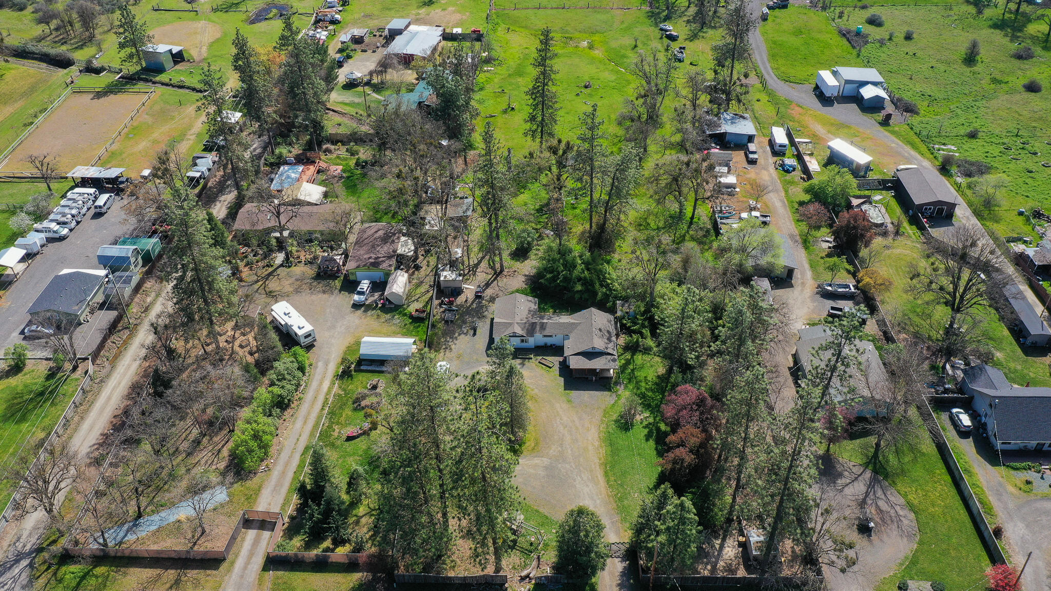 549 Wilson Road Central Point, OR 97502 - Photo 25 of 35 DJI_0596