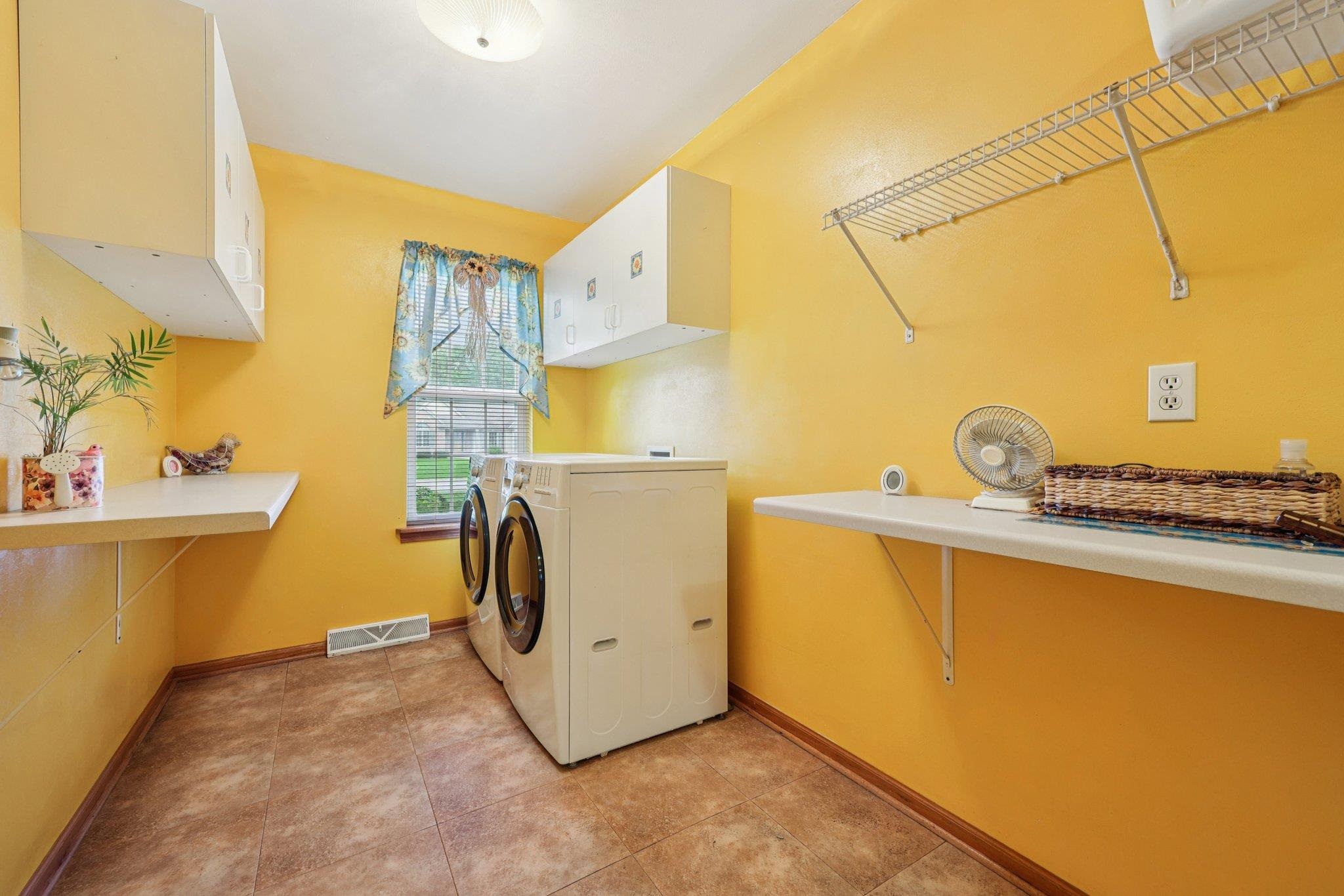 8216 Anna Waterford, WI 53185 - Photo 23 of 58