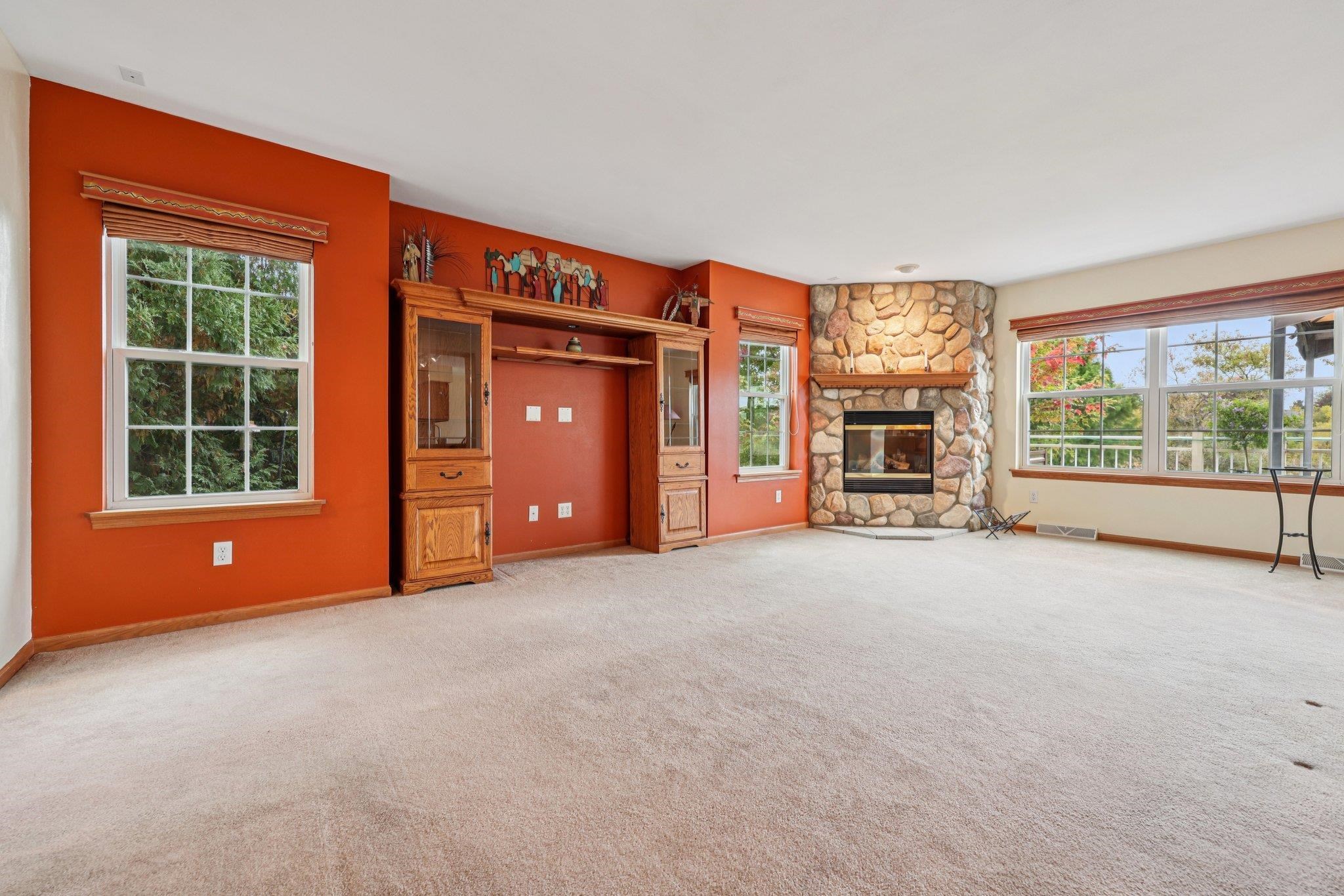 8216 Anna Waterford, WI 53185 - Photo 9 of 58