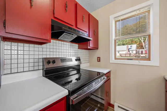 $319,900 | 52 Noyes Road, Tilton, NH 03276