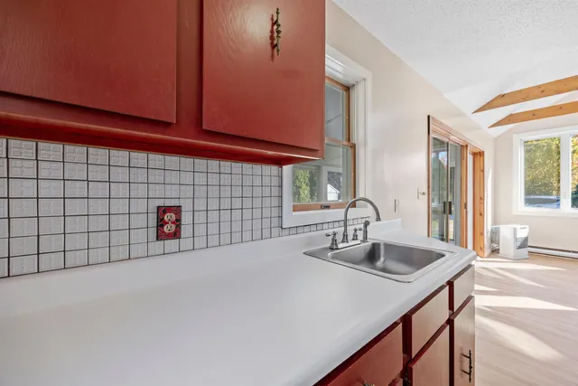 $319,900 | 52 Noyes Road, Tilton, NH 03276