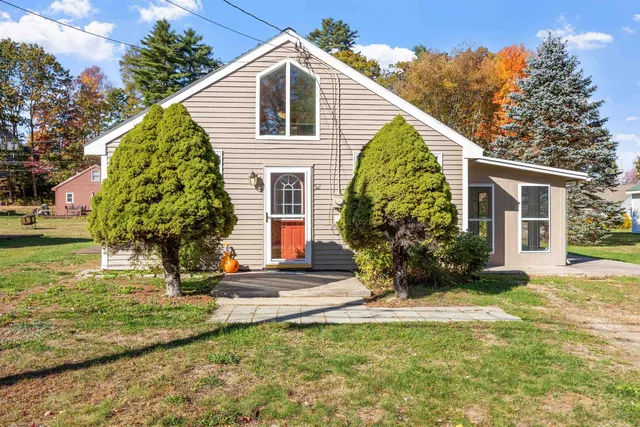 $319,900 | 52 Noyes Road, Tilton, NH 03276