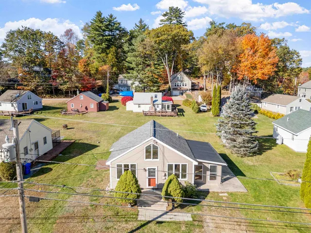 $319,900 | 52 Noyes Road, Tilton, NH 03276
