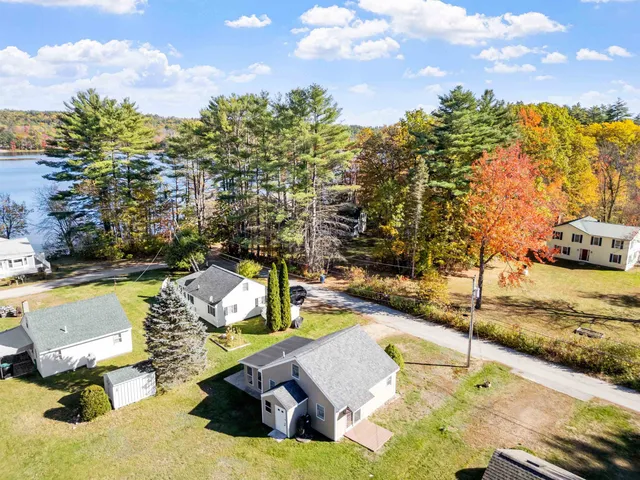 $319,900 | 52 Noyes Road, Tilton, NH 03276