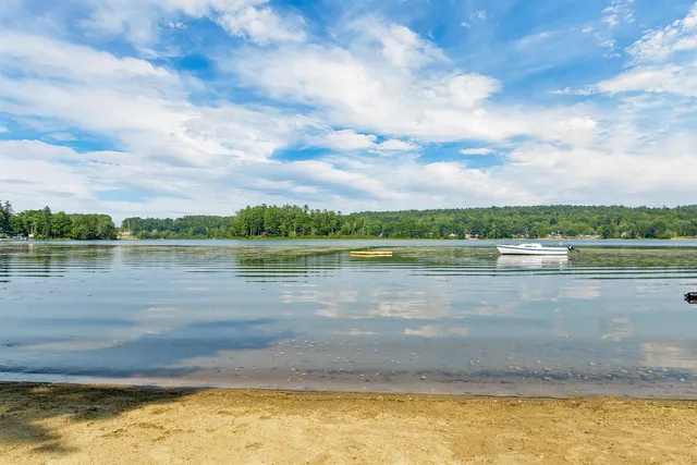 $319,900 | 52 Noyes Road, Tilton, NH 03276