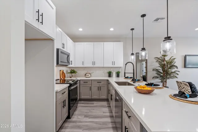 $2,375 | 1642 East Monte Vista Road, Unit 1, Phoenix, AZ 85006