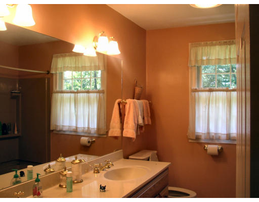 186 Harrington Road Waltham, MA 02452 - Photo 13 of 20 Gallery Image 13