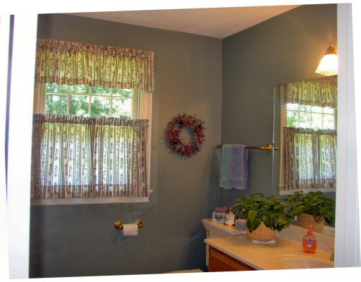 186 Harrington Road Waltham, MA 02452 - Photo 9 of 20 Gallery Image 9