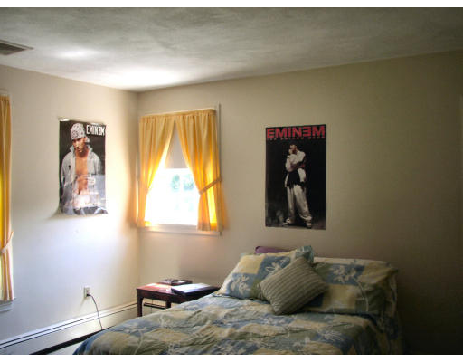 186 Harrington Road Waltham, MA 02452 - Photo 10 of 20 Gallery Image 10