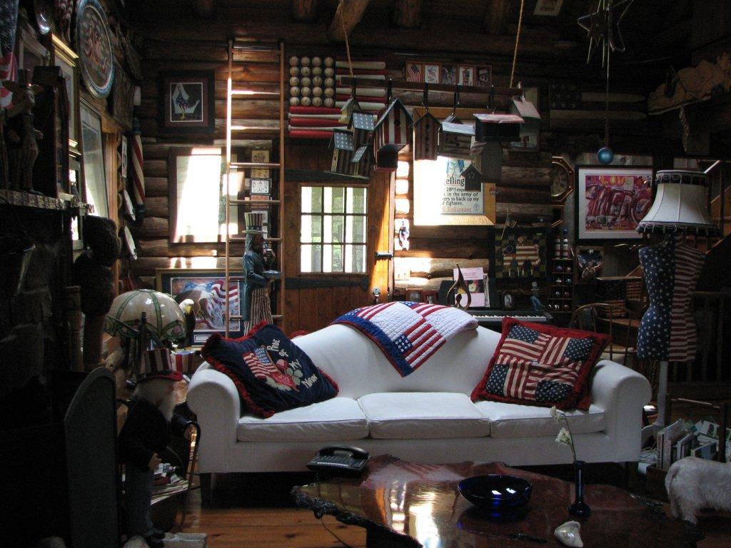 425 Monterey Road Great Barrington, MA 01230 - Photo 14 of 16 Living room