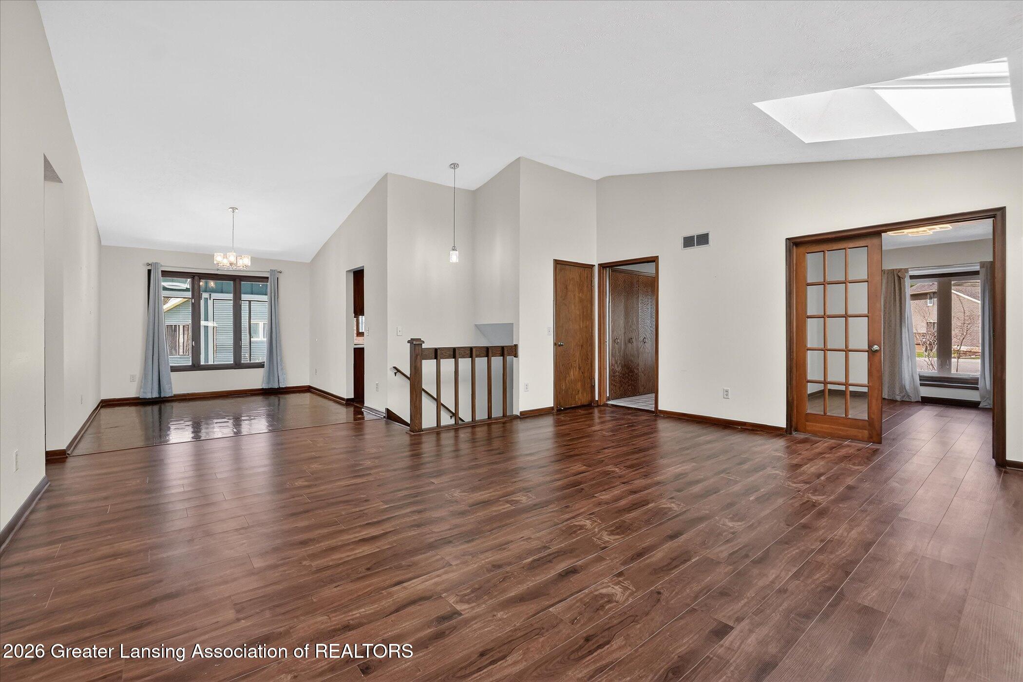 3518 Apple Valley Road Okemos, MI 48864 - Photo 10 of 53 10-3518-Apple-Valley-Rd-Okemos-MI-48864-