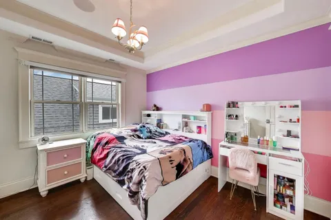 $925,000 | 7239 North Oconto Avenue, Chicago, IL 60631