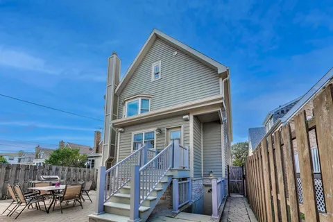 $925,000 | 7239 North Oconto Avenue, Chicago, IL 60631