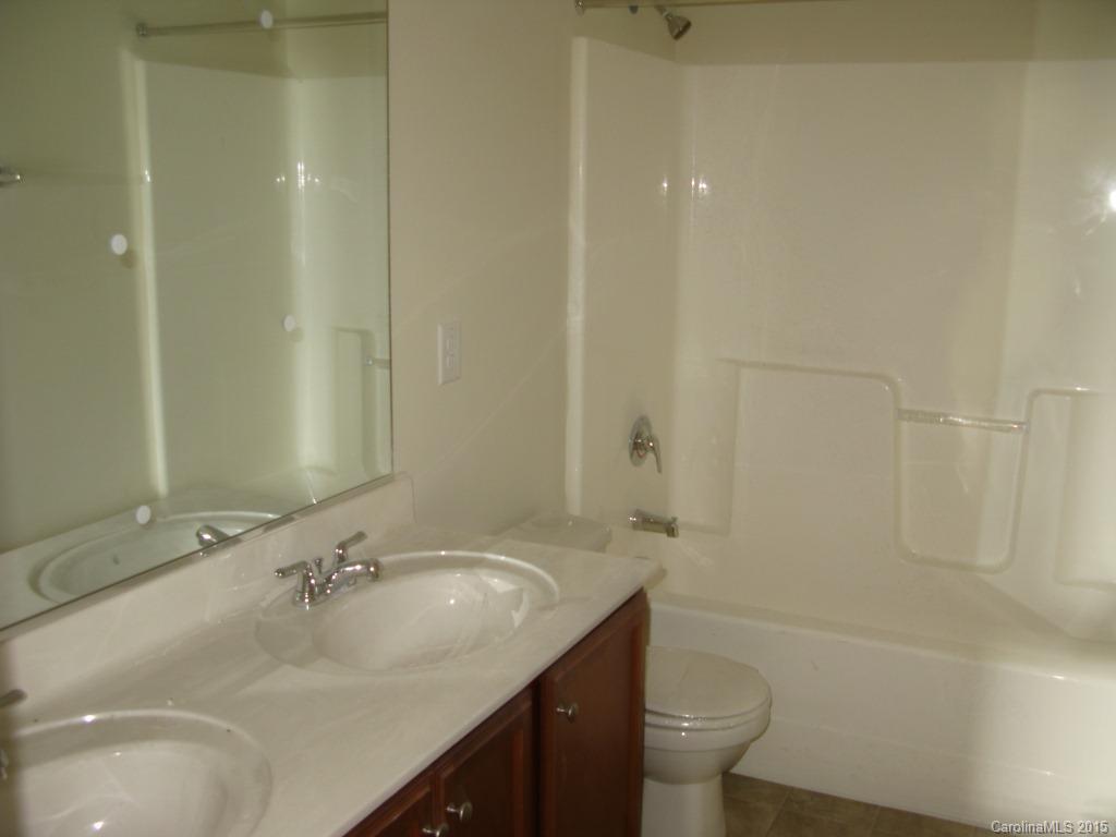 2316 Hart Road, Unit 4 Charlotte, NC 28214 - Photo 11 of 13 Gallery Image 11