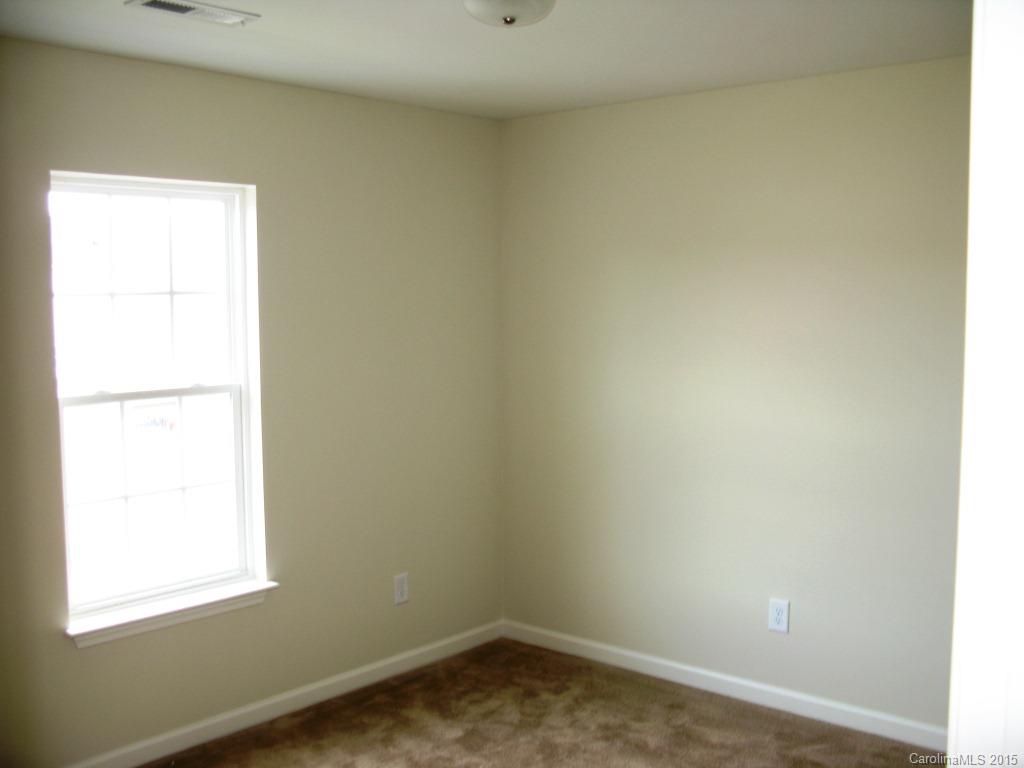 2316 Hart Road, Unit 4 Charlotte, NC 28214 - Photo 6 of 13 Gallery Image 6