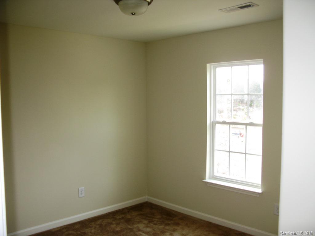2316 Hart Road, Unit 4 Charlotte, NC 28214 - Photo 7 of 13 Gallery Image 7