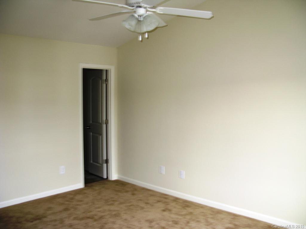 2316 Hart Road, Unit 4 Charlotte, NC 28214 - Photo 9 of 13 Gallery Image 9