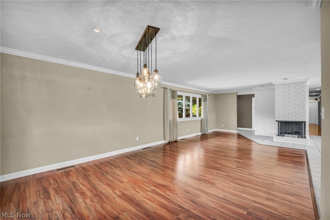 18389 Falling Water Road Strongsville, OH 44136 - Photo 18 of 47 Gallery Image 18
