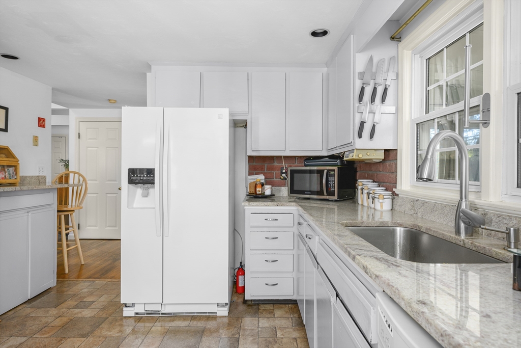 41 Idle Way Harwich, MA 02645 - Photo 8 of 20