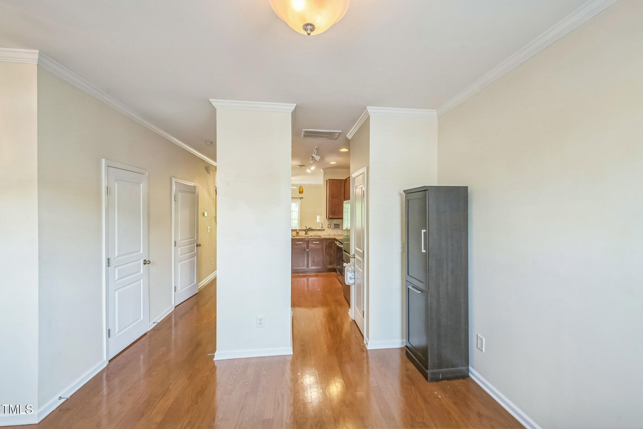 140 Cedar Elm Road Durham, NC 27713 - Photo 10 of 35 11_140_Cedar_Elm_Rd_Durham_NC_27713_USA-