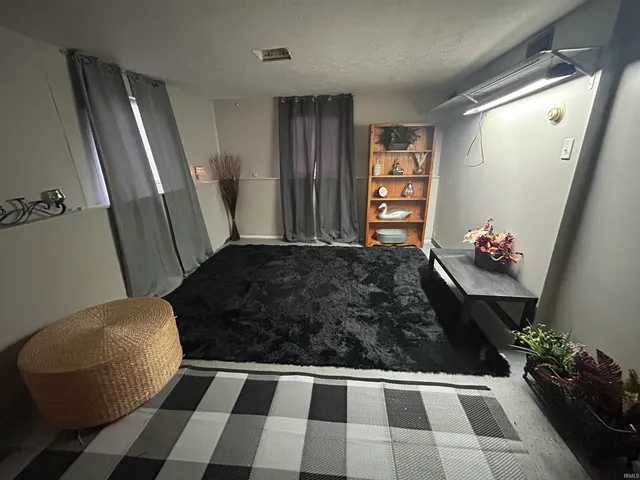 $184,900 | 513 West Washington Street, Galveston, IN 46932