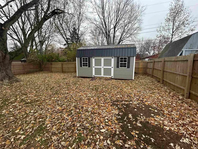 $184,900 | 513 West Washington Street, Galveston, IN 46932