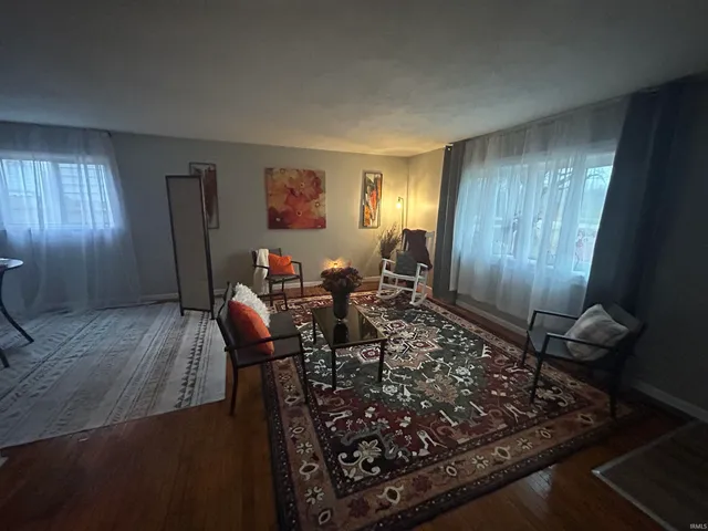 $184,900 | 513 West Washington Street, Galveston, IN 46932