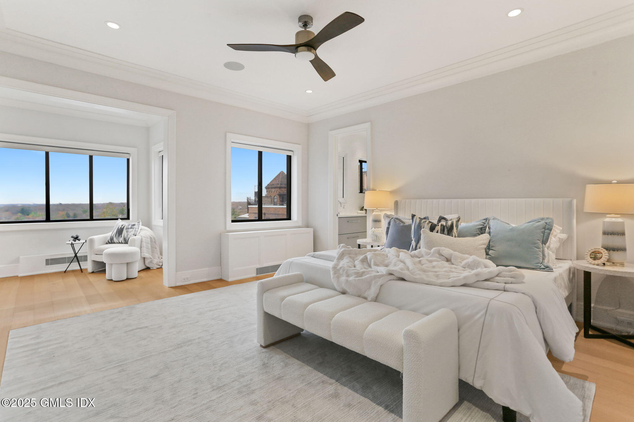 4 Lafayette Court, Unit PH Greenwich, CT 06830 - Photo 16 of 40 72-web-or-mls-4-lafayette-ct-ph7a