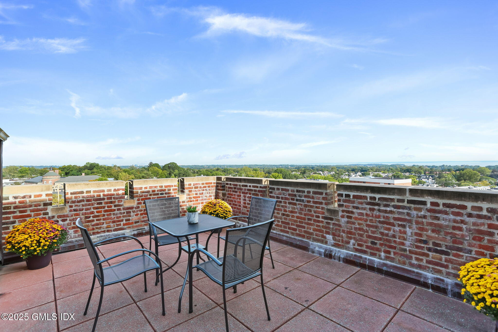 4 Lafayette Court, Unit PH Greenwich, CT 06830 - Photo 26 of 40 46-web-or-mls-4-lafayette-ct-ph7a