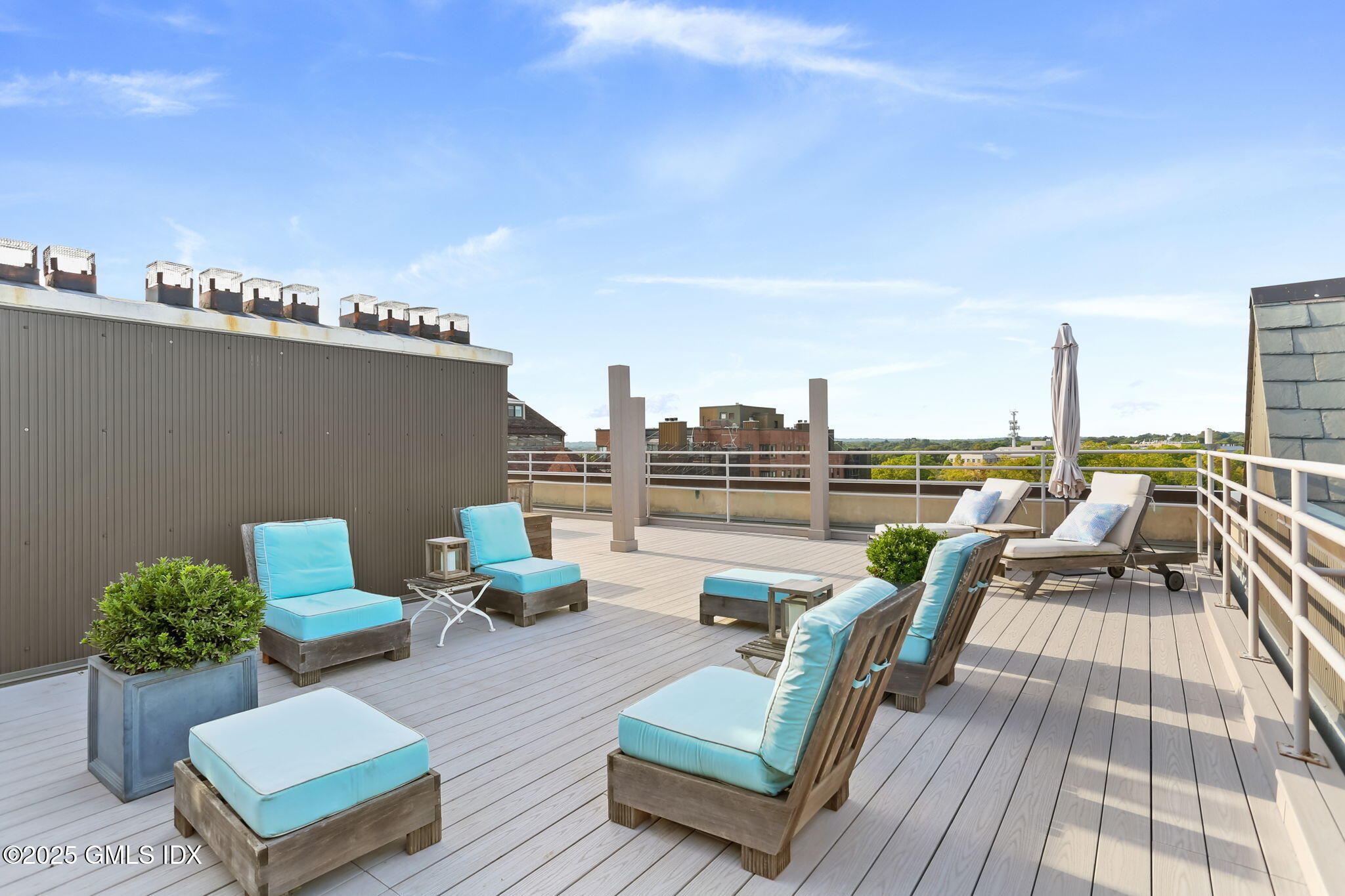 4 Lafayette Court, Unit PH Greenwich, CT 06830 - Photo 29 of 40 58-web-or-mls-4-lafayette-ct-ph7a
