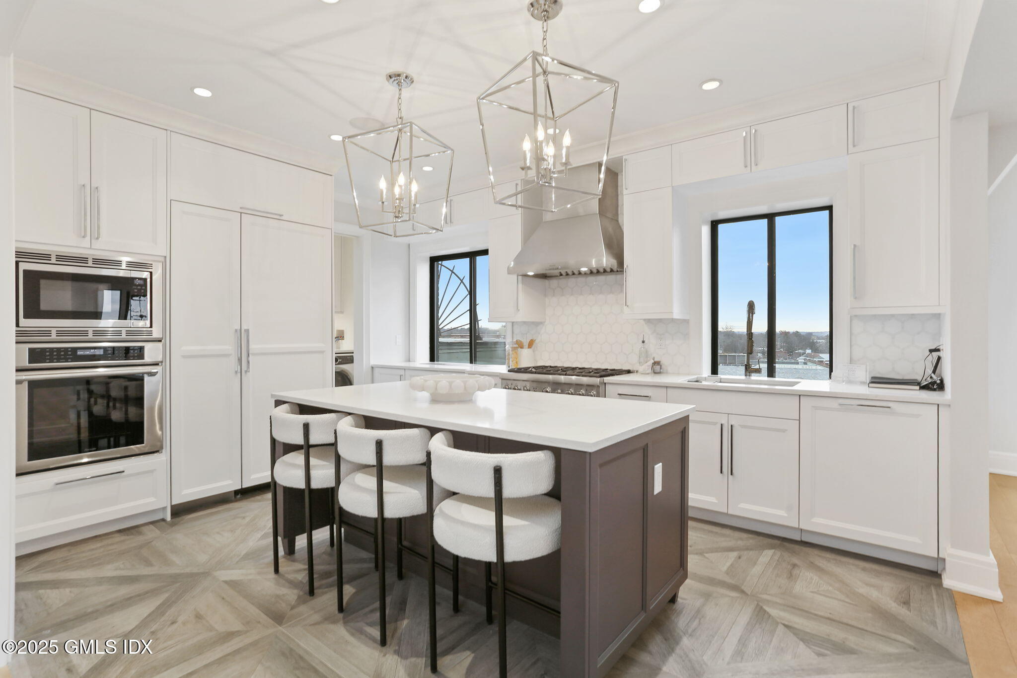 4 Lafayette Court, Unit PH Greenwich, CT 06830 - Photo 6 of 40 74-web-or-mls-4-lafayette-ct-ph7a