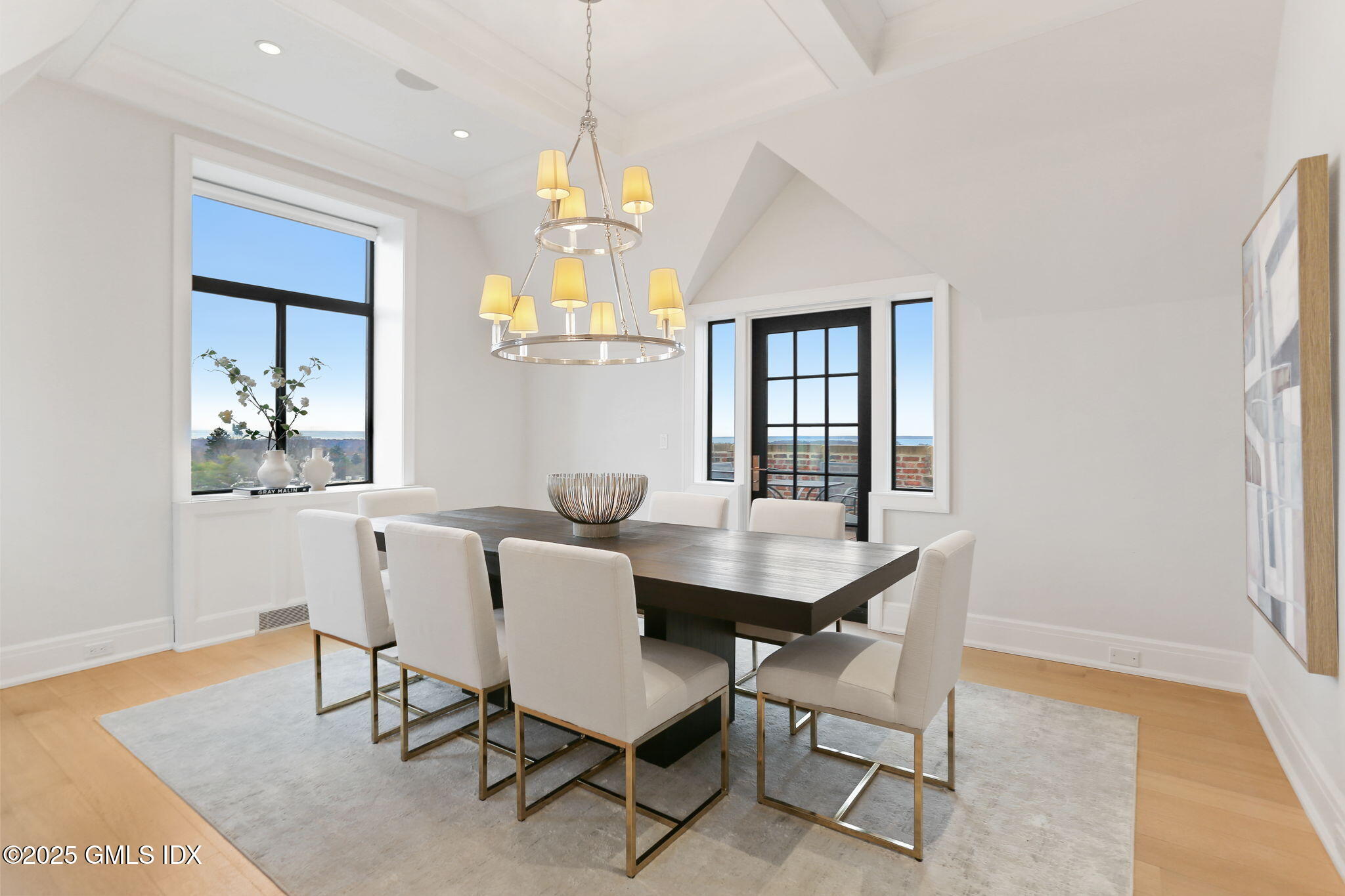 4 Lafayette Court, Unit PH Greenwich, CT 06830 - Photo 8 of 40 73-web-or-mls-4-lafayette-ct-ph7a
